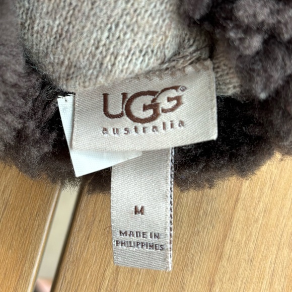 UGG Women's Leather gloves sheepskin collar & knit insert M Size - Picture 13 of 13